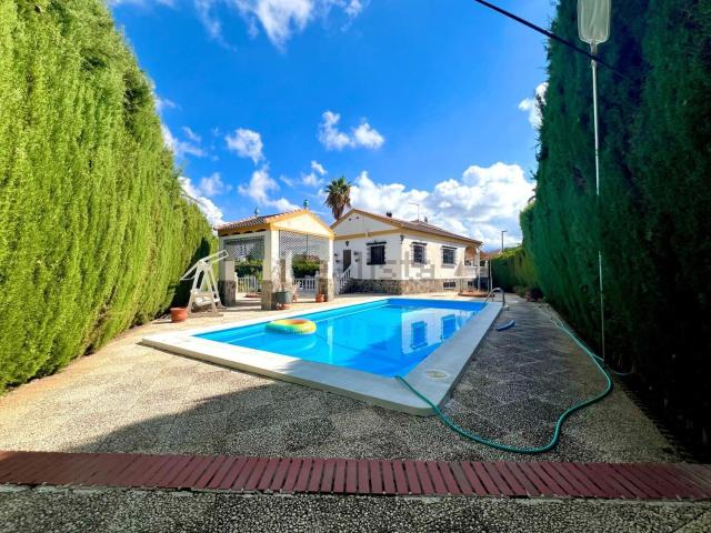 Casa en venta en Villa de Otura, Granada