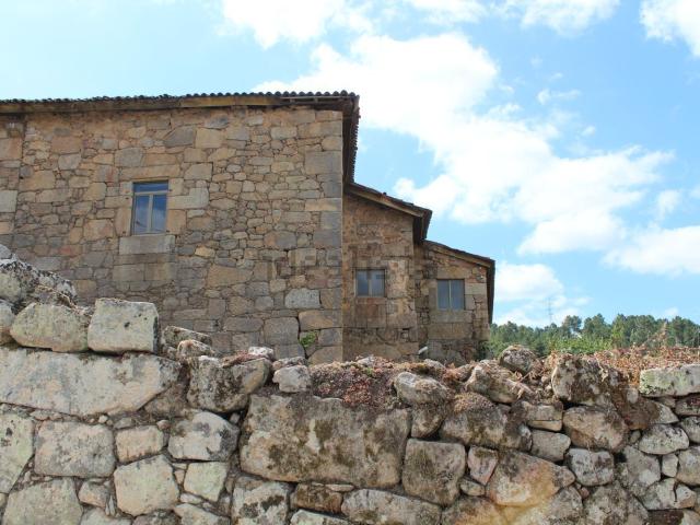 Casa en venta en Ourense, Regoufe