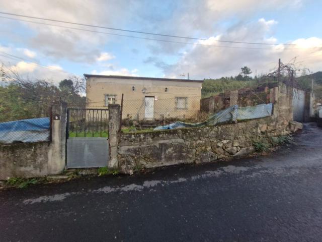 Casa en venta en Gomesende, Ourense