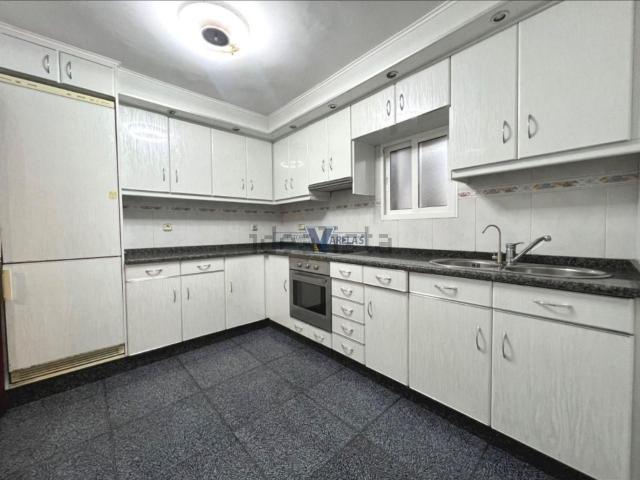 Casa en venta en Ourense, Rairo