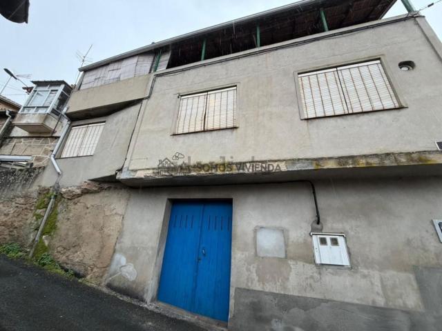 Casa en venta en As Lagoas, Ourense