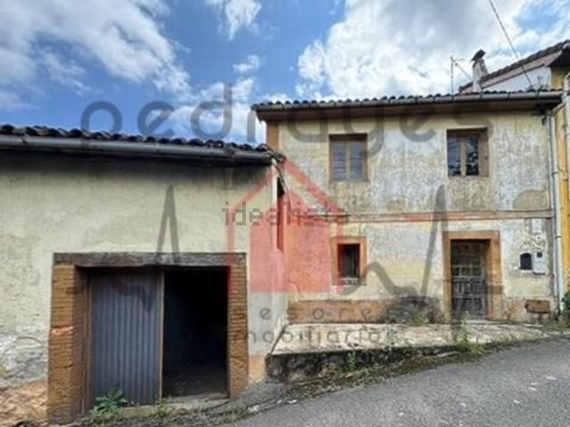 Casa en venta en La Carrera, Oviedo