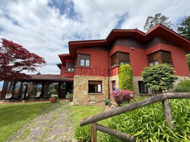 Casa en venta en El Pontón de Vaqueros, Oviedo