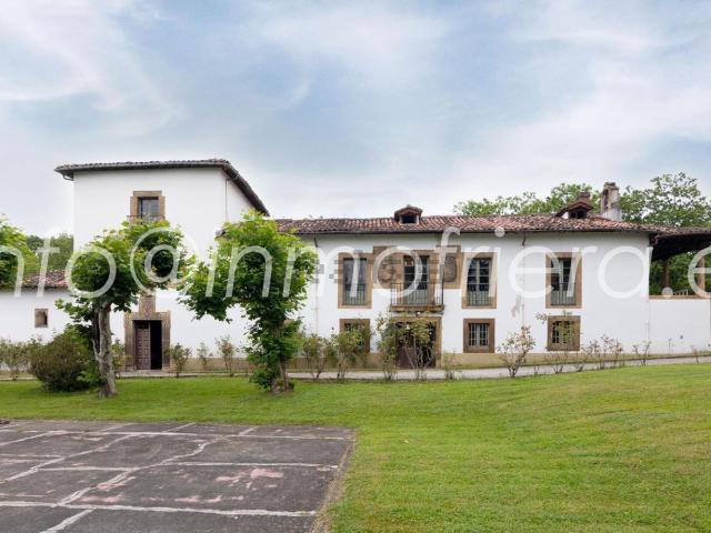 Casa en venta en Llamascura (La Manjoya), Oviedo