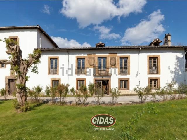 Casa en venta en Oviedo, Asturias