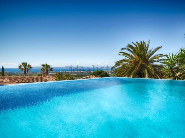 Casa en venta en Alt Empordà, Catalunya