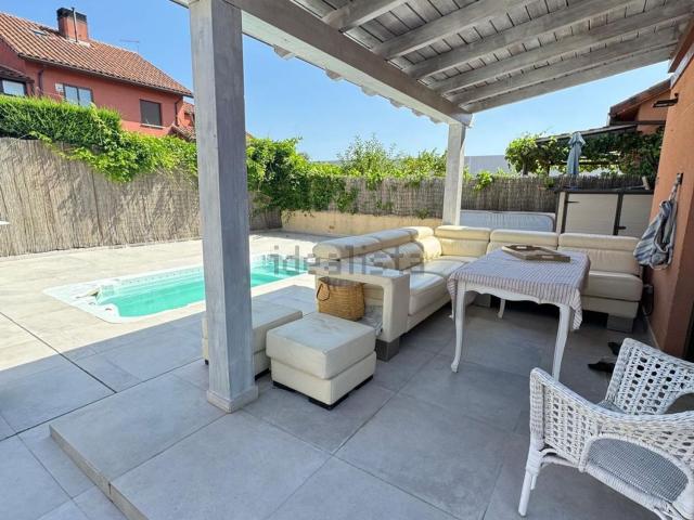 Casa en venta en Palazuelos De Eresma, Santa María de Robledo