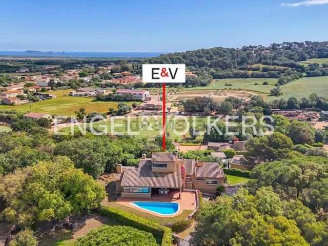 Casa en venta en Mas Tomasi, Baix Empordà