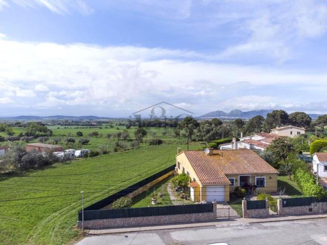 Casa en venta en Mas Tomasi, Baix Empordà