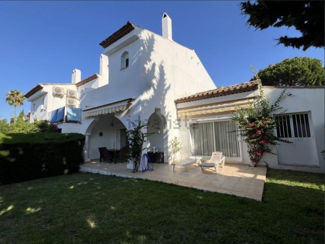 Casa en venta en Rincon de Pilar, Costa del Sol Occidental