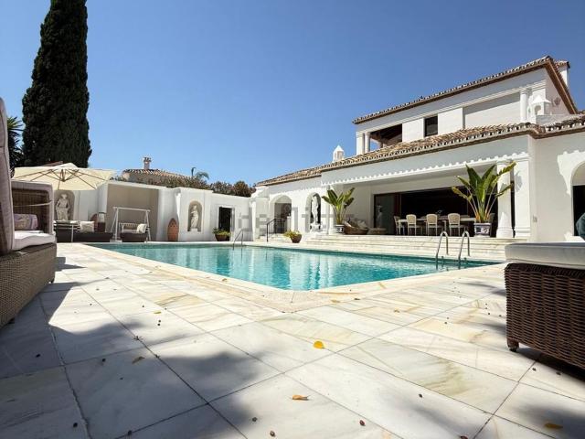 Casa en alquiler en El Pilar, Costa del Sol Occidental