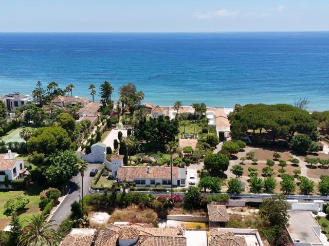 Casa en venta en Estepona, Bel-Air