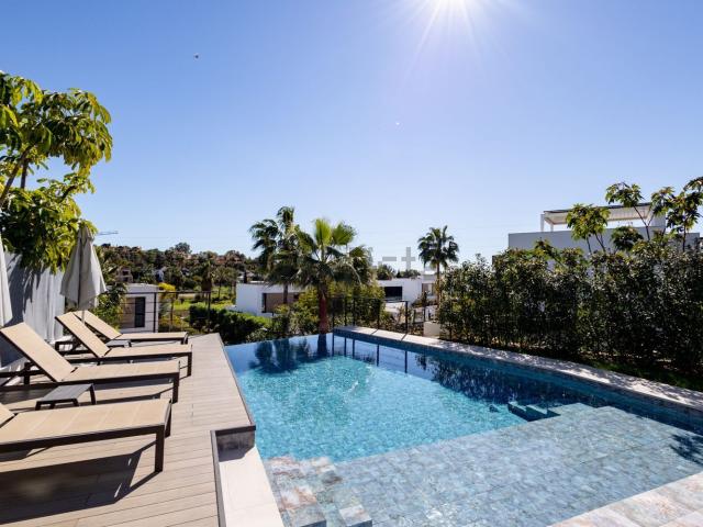 Casa en venta en Rincon de Pilar, Costa del Sol Occidental