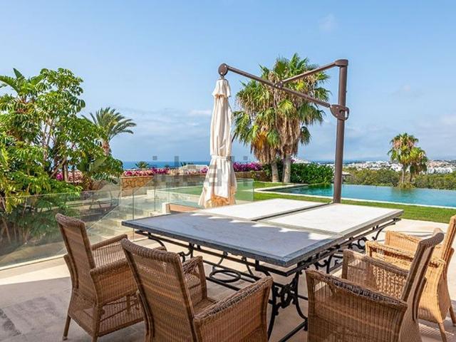 Casa en venta en Pelikan Park, Estepona