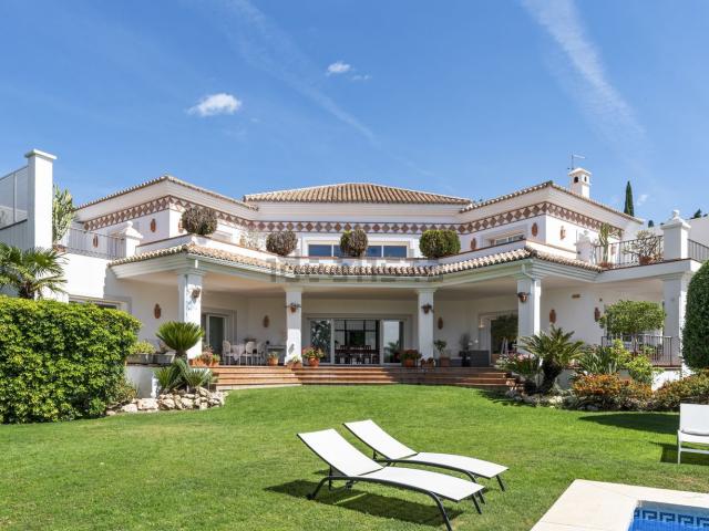 Casa en venta en Patio Los Naranjos, Estepona