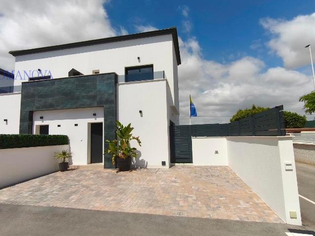 Casa en venta en el Pla del Bon Repòs, l'Alacantí