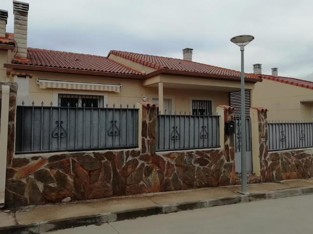 Chalet en venta en Espinosa De Henares, Castilla-La Mancha