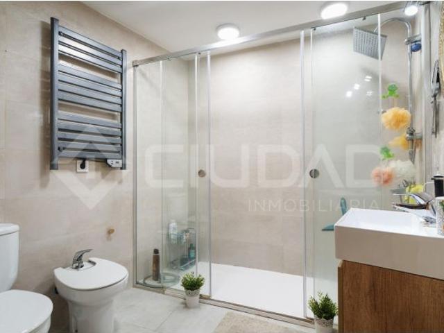 Casa en venta en San Juan de Aznalfarache, Sevilla
