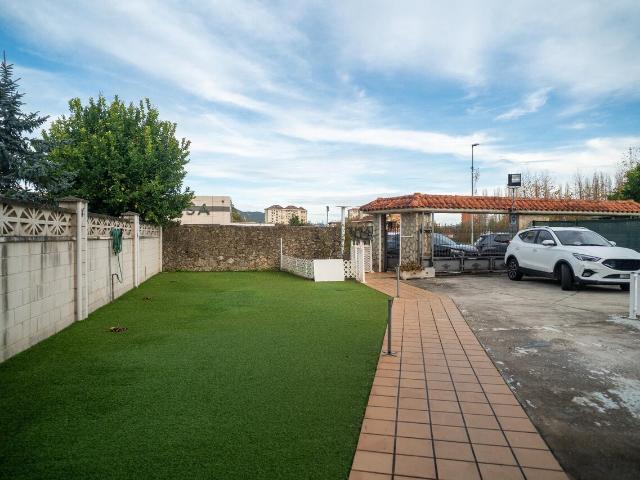 Chalet en venta en La Pesquera, Laredo