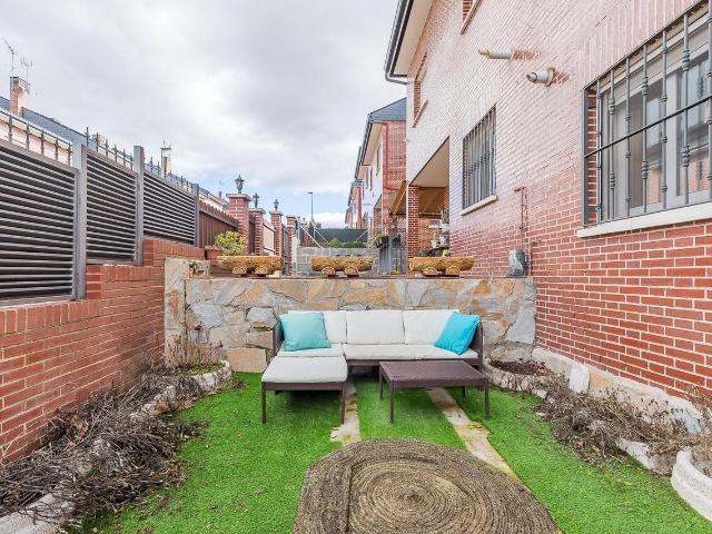 Chalet en venta en Loeches, Madrid