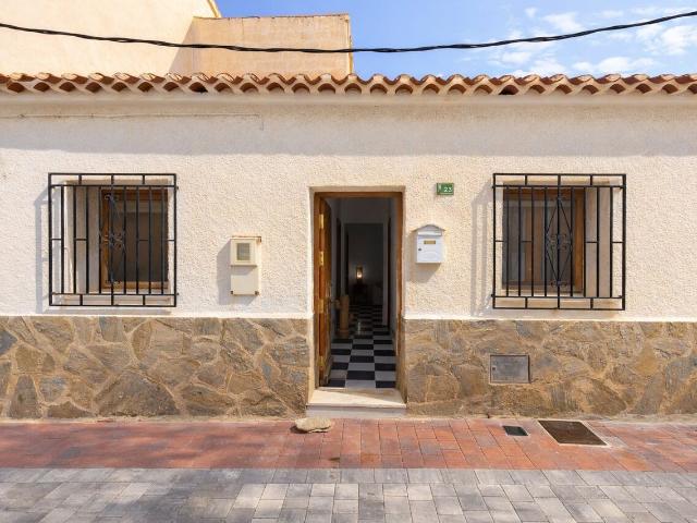 Chalet en venta en Los Gallardos, Andalucía