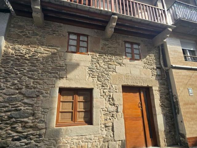 Chalet en venta en Celeiro, Viveiro