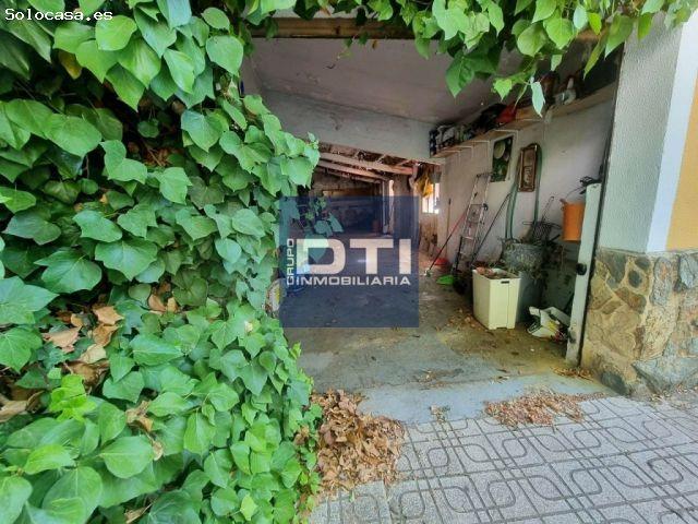 Casa en venta en Distrito 2, Albacete