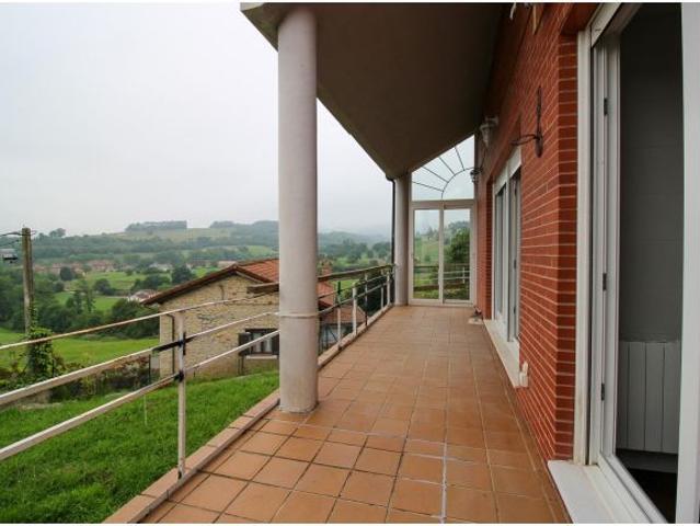 Casa en venta en Beranga, Cantabria