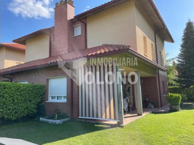 Chalet en venta en Anguciana, La Rioja