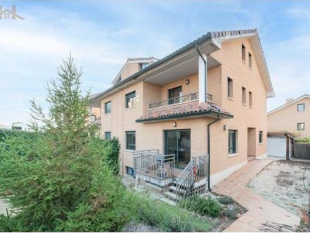 Chalet en venta en Zarzalejo, Arroyomolinos