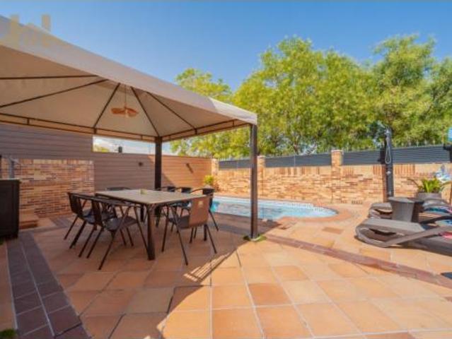 Chalet en venta en Arroyomolinos, Madrid