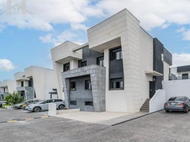 Villa en venta en Arroyomolinos, Ciudad Jardín