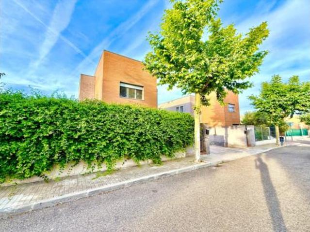 Chalet en venta en Bargas, Castilla-La Mancha