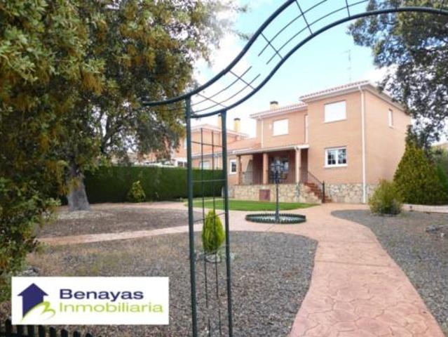 Villa en venta en Buenavista, Urbanización Monte de la Plata