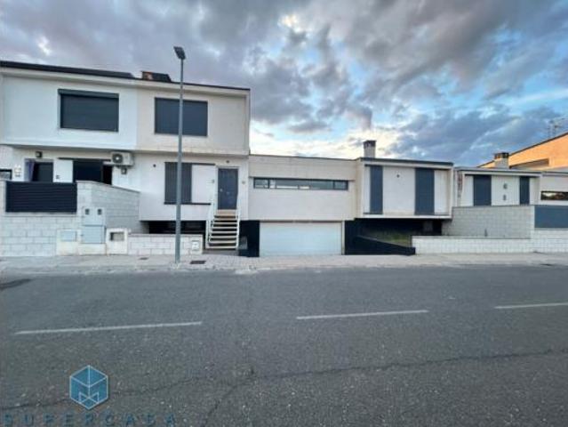 Chalet en venta en Burguillos De Toledo, Castilla-La Mancha