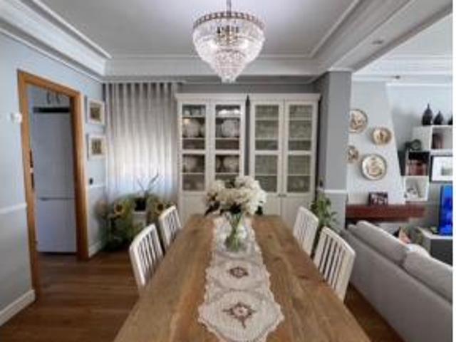Chalet en venta en Coslada, Madrid