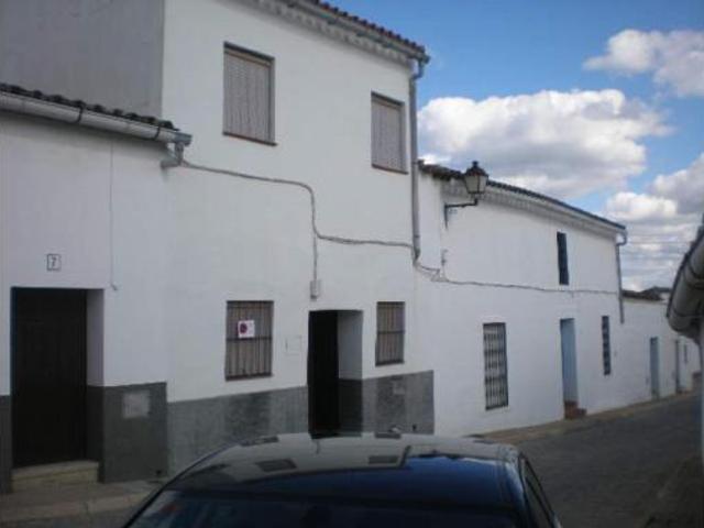 Villa en venta en Higuera De La Sierra