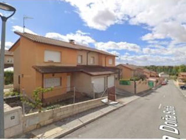Casa en venta en Hontanares De Eresma, Castilla y León