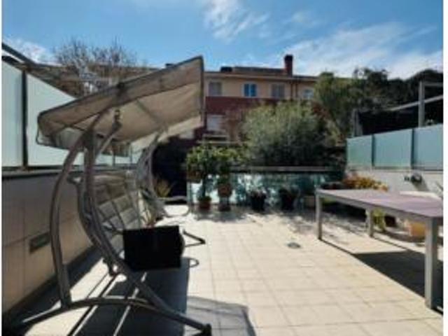 Villa en venta en L'hospitalet De Llobregat, Granvia Sud