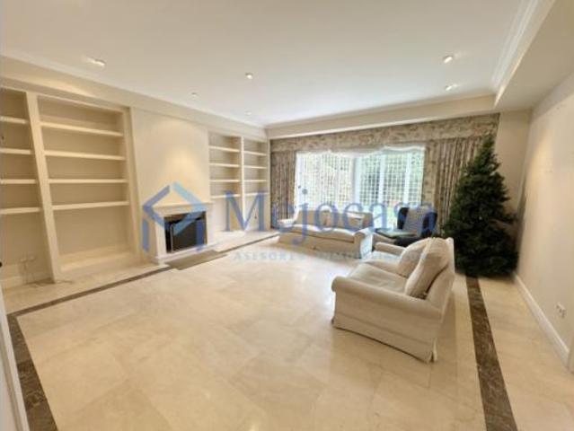 Chalet en venta en Madrid, Piovera