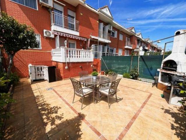Chalet en venta en Las Américas, Parla