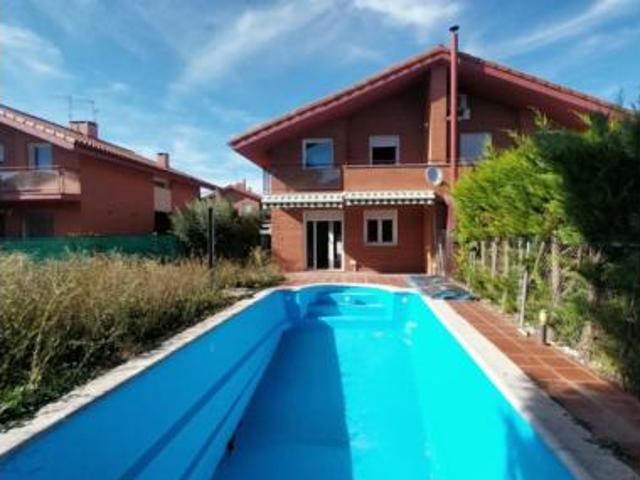 Chalet en venta en Renedo De Esgueva, Castilla y León