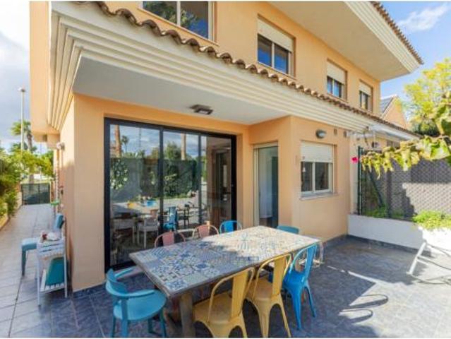 Chalet en venta en l'Horta Nord, Valencia