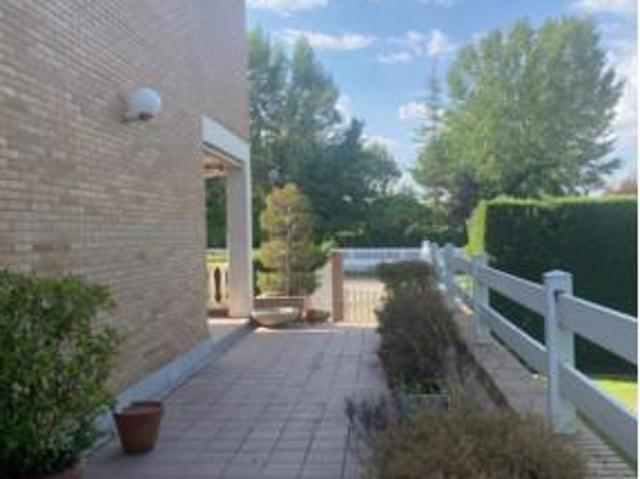 Chalet en venta en Santa Marta De Tormes, Castilla y León