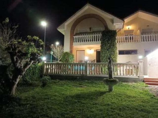 Chalet en venta en La Pereda, Santander