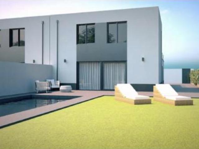 Chalet en venta en Villarrodrigo de las Regueras, Villaquilambre
