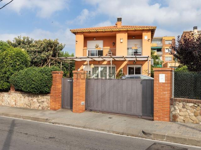 Casa en venta en l'Eixample de Parets, Vallès Oriental