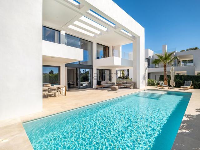 Casa en alquiler en Barriada Islas Canarias, Costa del Sol Occidental
