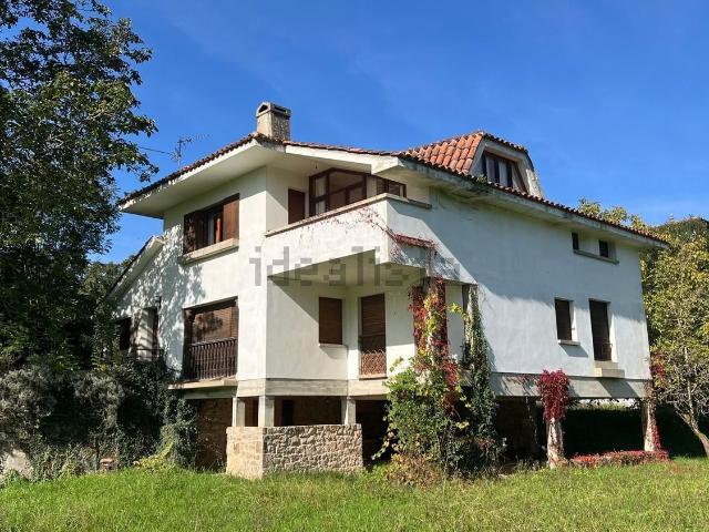 Casa en venta en Parres, Asturias