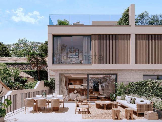 Casa en venta en Este, Málaga